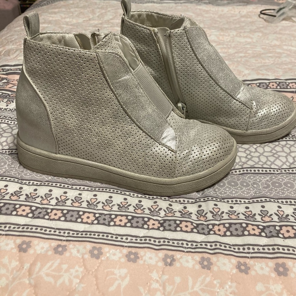 MIA Kids Wedge Sneakers